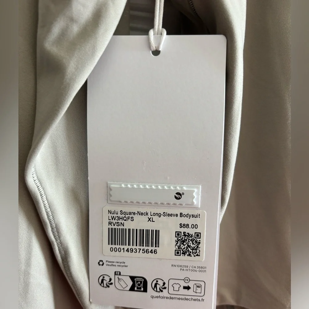 NWT Lululemon Athletica Gray (Riverstone) Square Neck Long Sleeve Bodysuit